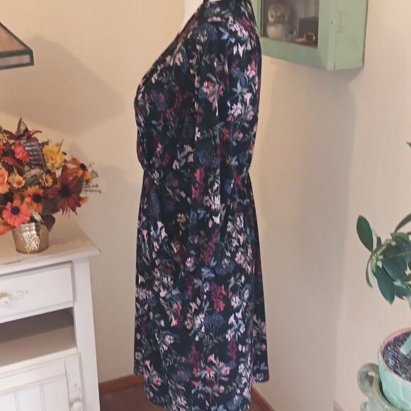 BCBGeneration Soft Knit Floral Dress. Dark Academia,  Romcom, Dark Floral - Picture 5 of 12